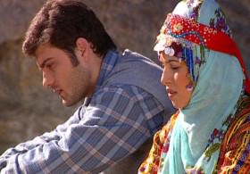 TV Filmi 'Aşan Bilir Karlı Dağın Ardını'